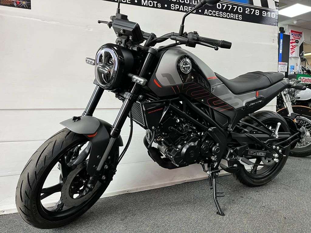 null BENELLI LEONCINO 125 null BENELLI LEONCINO 125