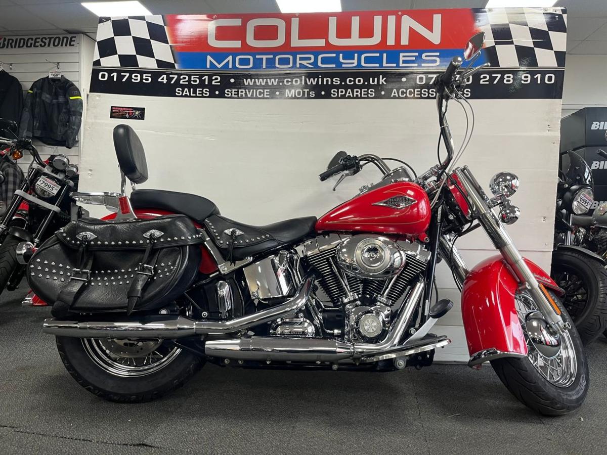 Check out this Harley-davidson Softail 2010 Petrol Manual