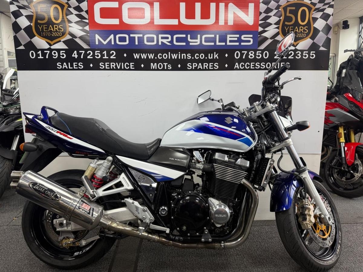 Check out this Suzuki Gsx1400 2007 Petrol Manual