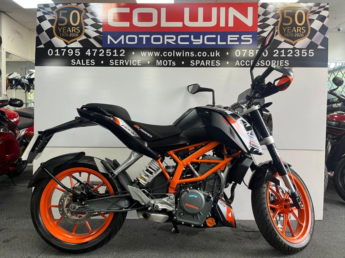 Check out this Ktm 390 Duke 2016 Petrol Manual