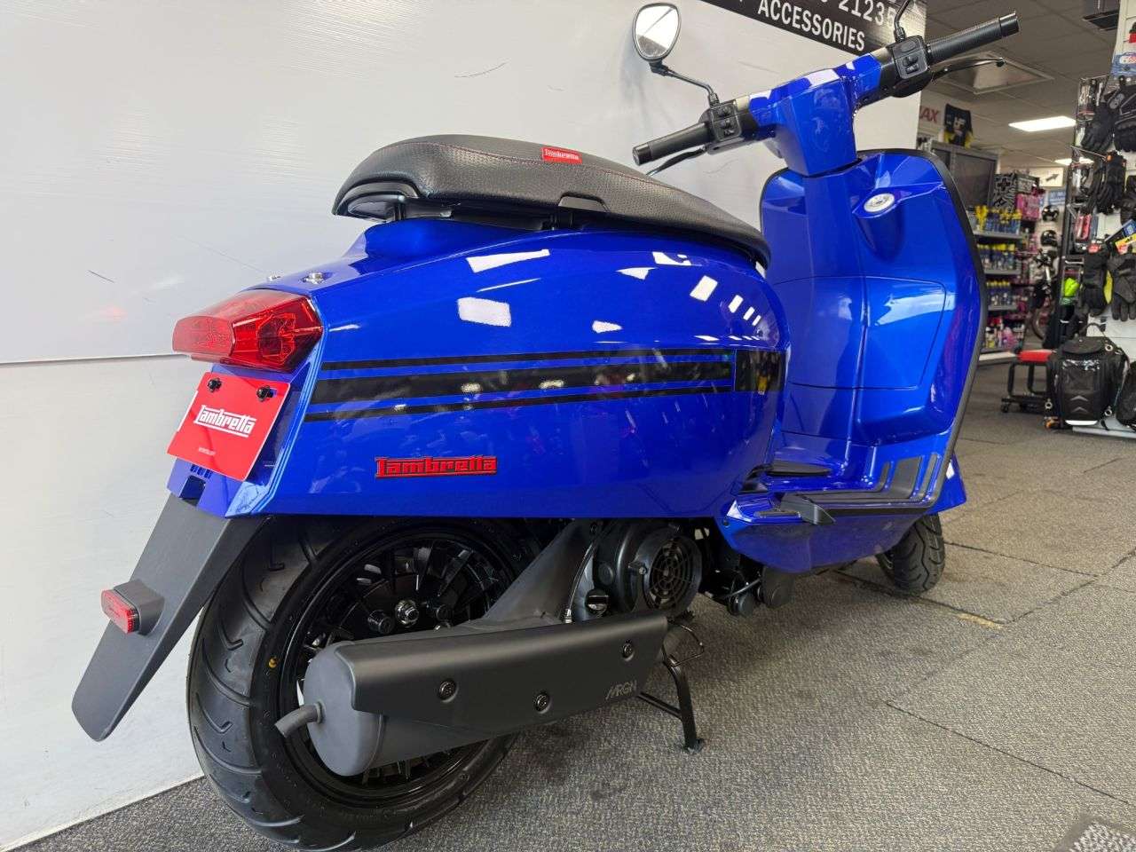 null LAMBRETTA V-125 SPECIAL E5 null LAMBRETTA V-125 SPECIAL E5