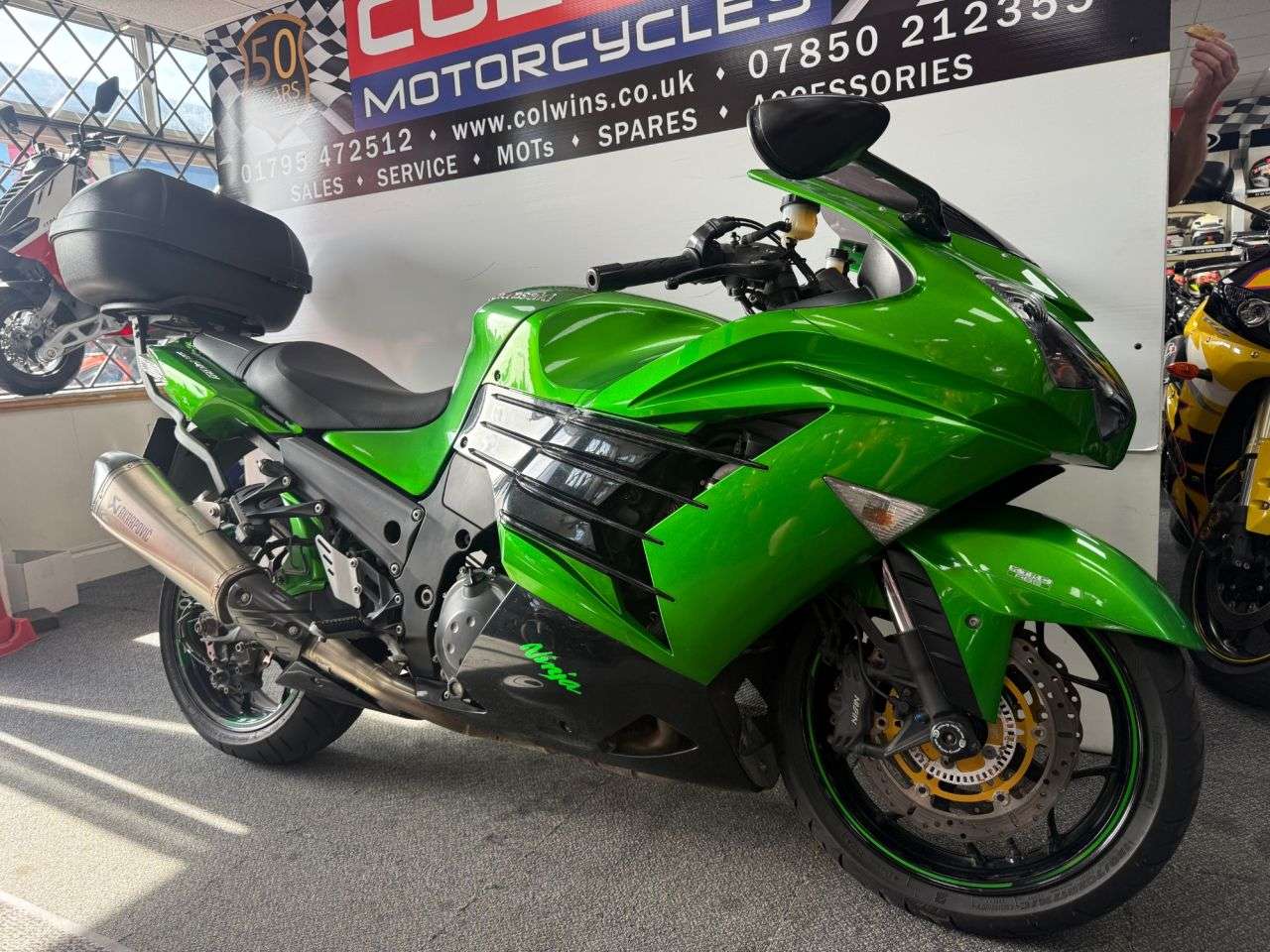 2014 KAWASAKI ZZR1400 2014 KAWASAKI ZZR1400