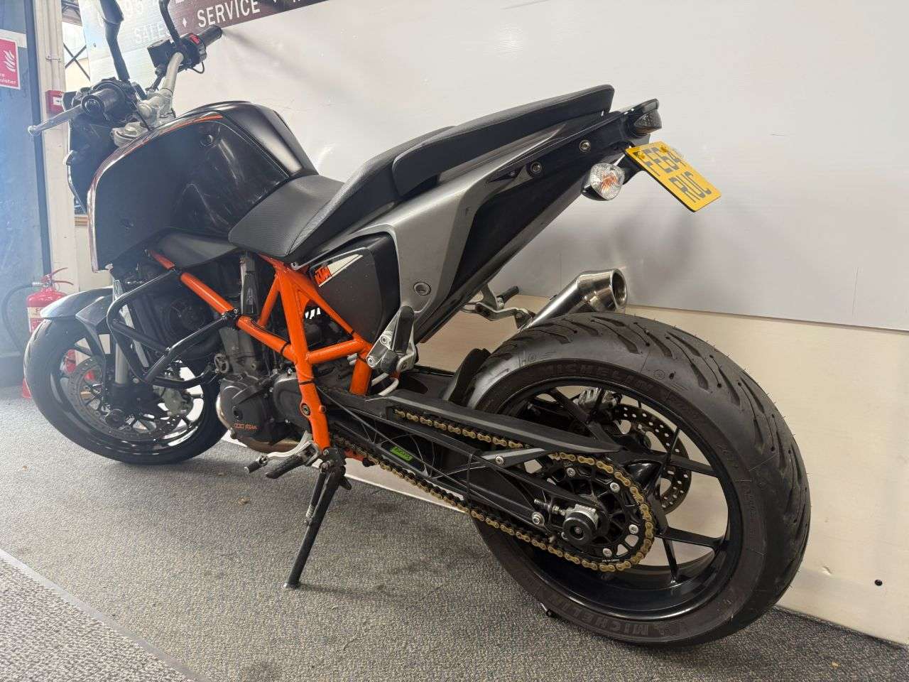 2014 KTM 690 DUKE 2014 KTM 690 DUKE