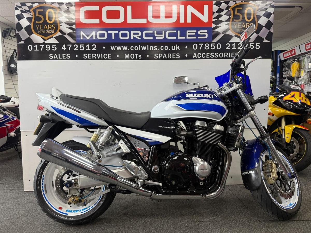 Check out this Suzuki Gsx1400 2002 Petrol Manual