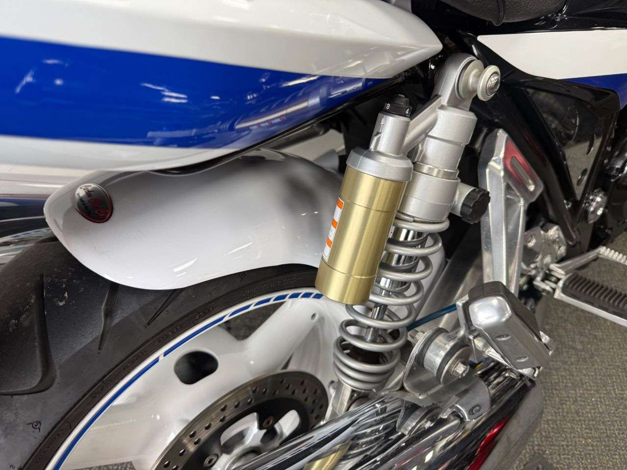 2002 SUZUKI GSX1400 2002 SUZUKI GSX1400