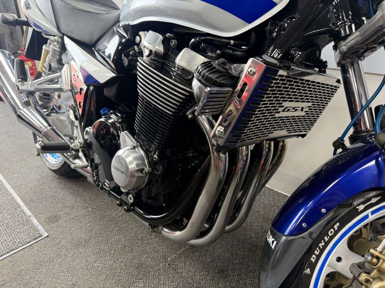 2002 SUZUKI GSX1400 2002 SUZUKI GSX1400