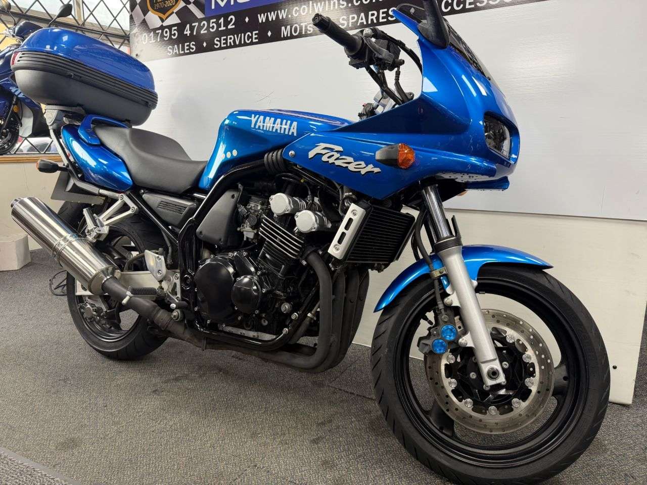 2001 YAMAHA FZS600 2001 YAMAHA FZS600