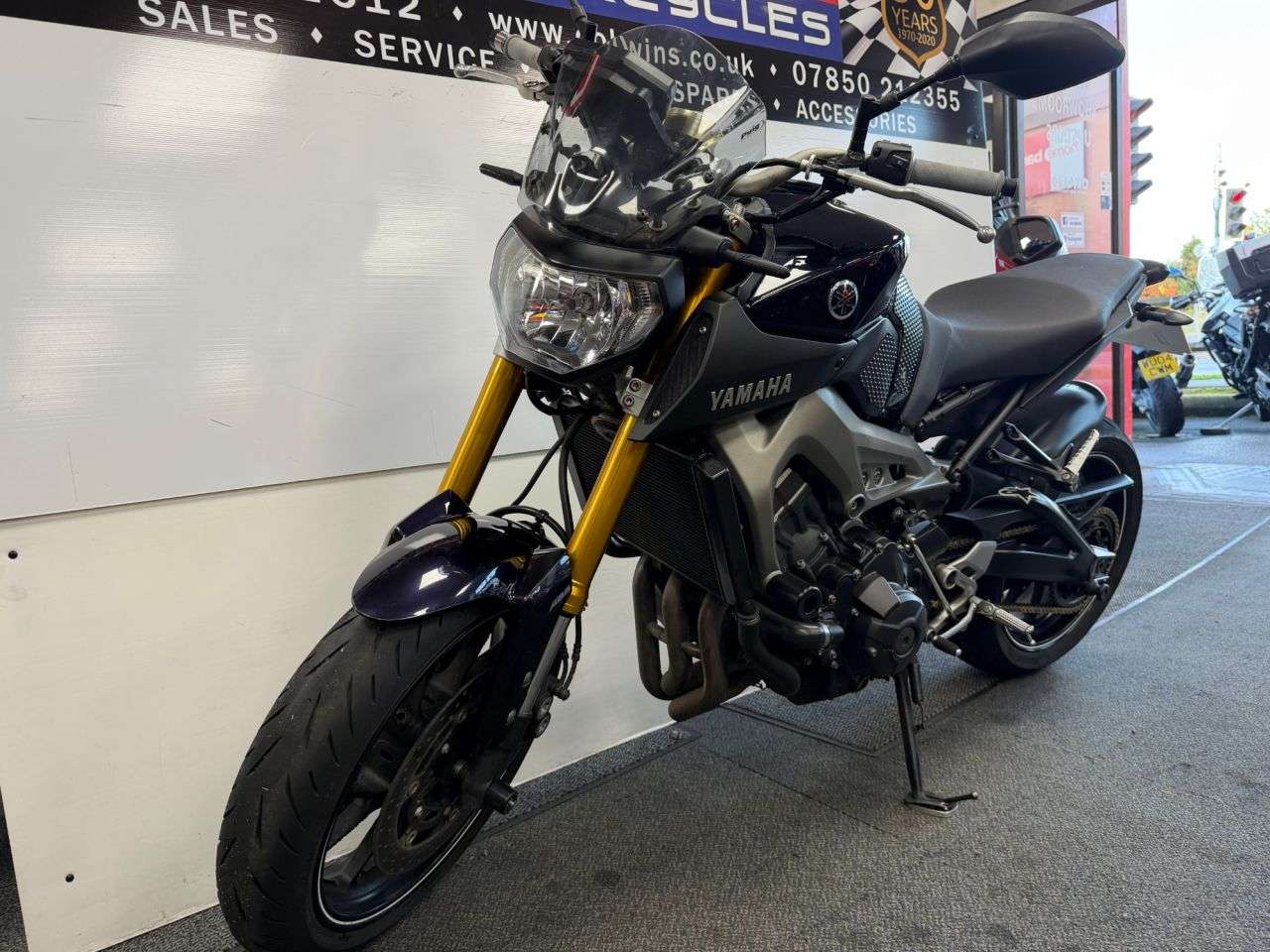 2015 YAMAHA MT-09 2015 YAMAHA MT-09