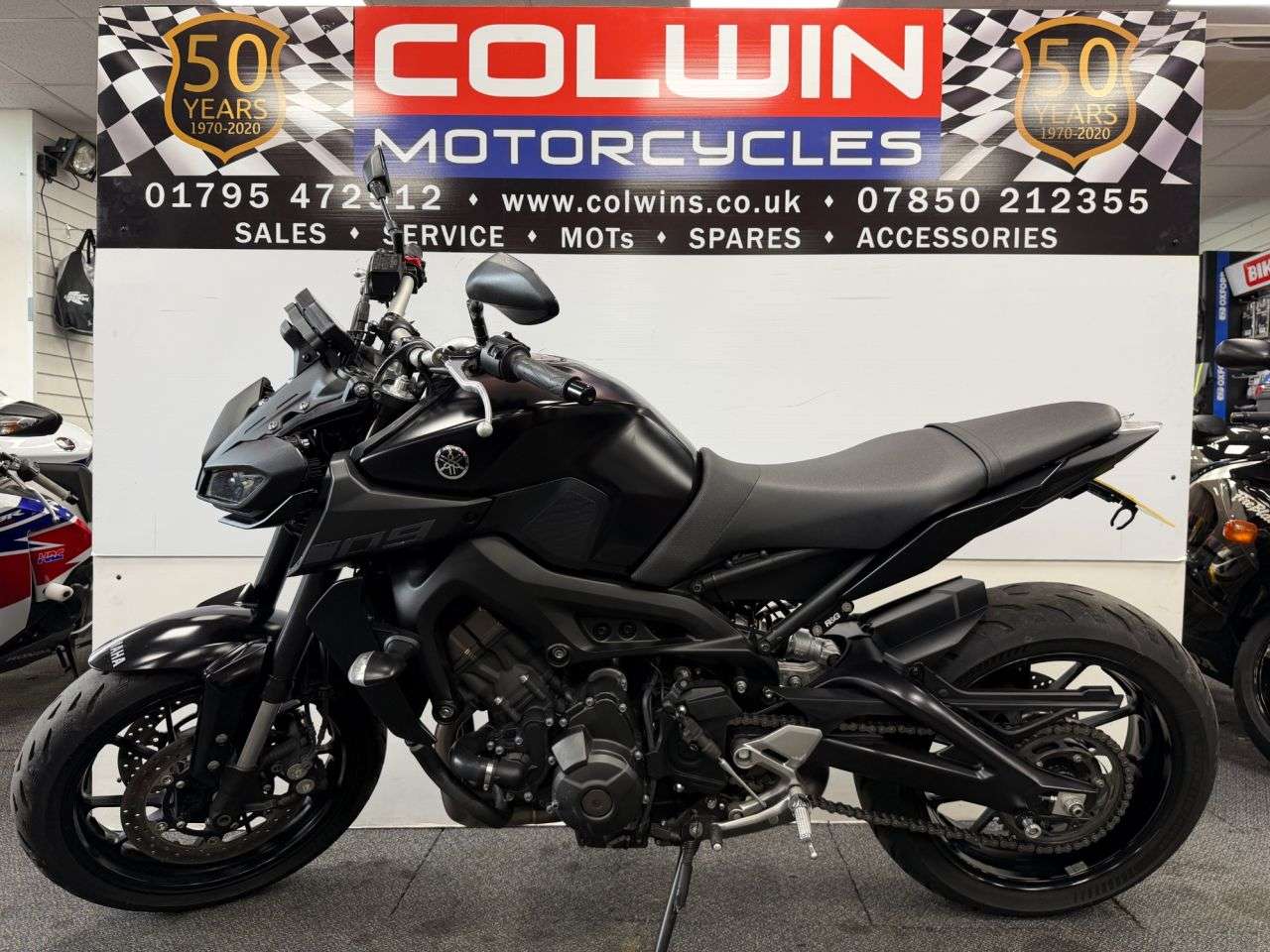 2017 YAMAHA MT-09 2017 YAMAHA MT-09
