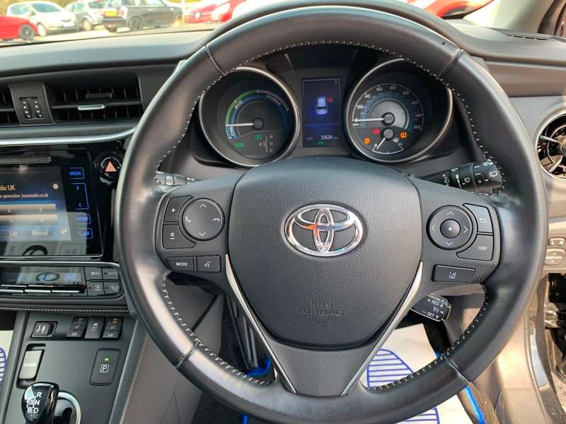 2017 TOYOTA AURIS 2017 TOYOTA AURIS