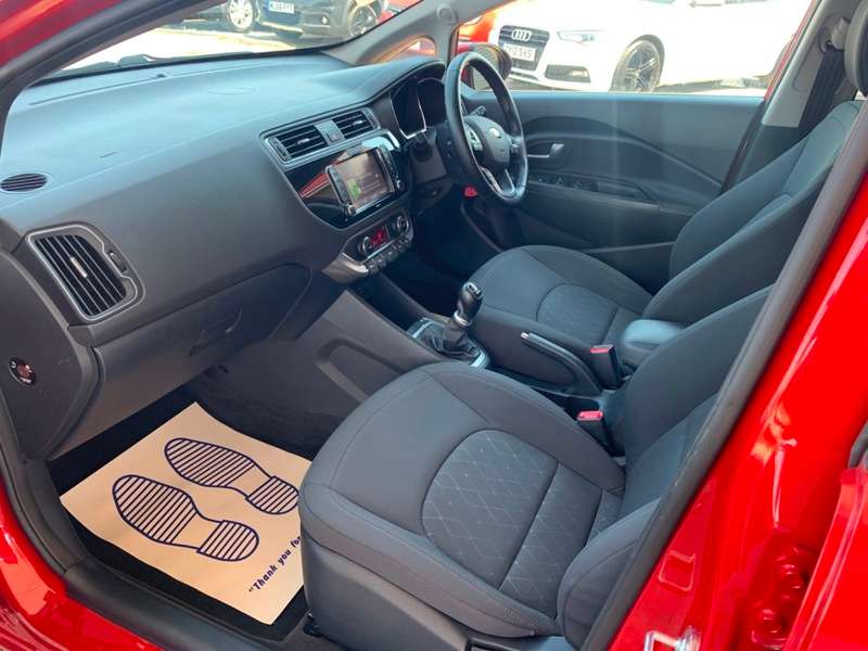 2016 KIA RIO 2016 KIA RIO