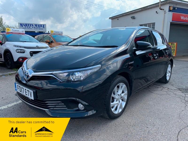 Check out this Toyota Auris 2017 Hybrid Electric Automatic