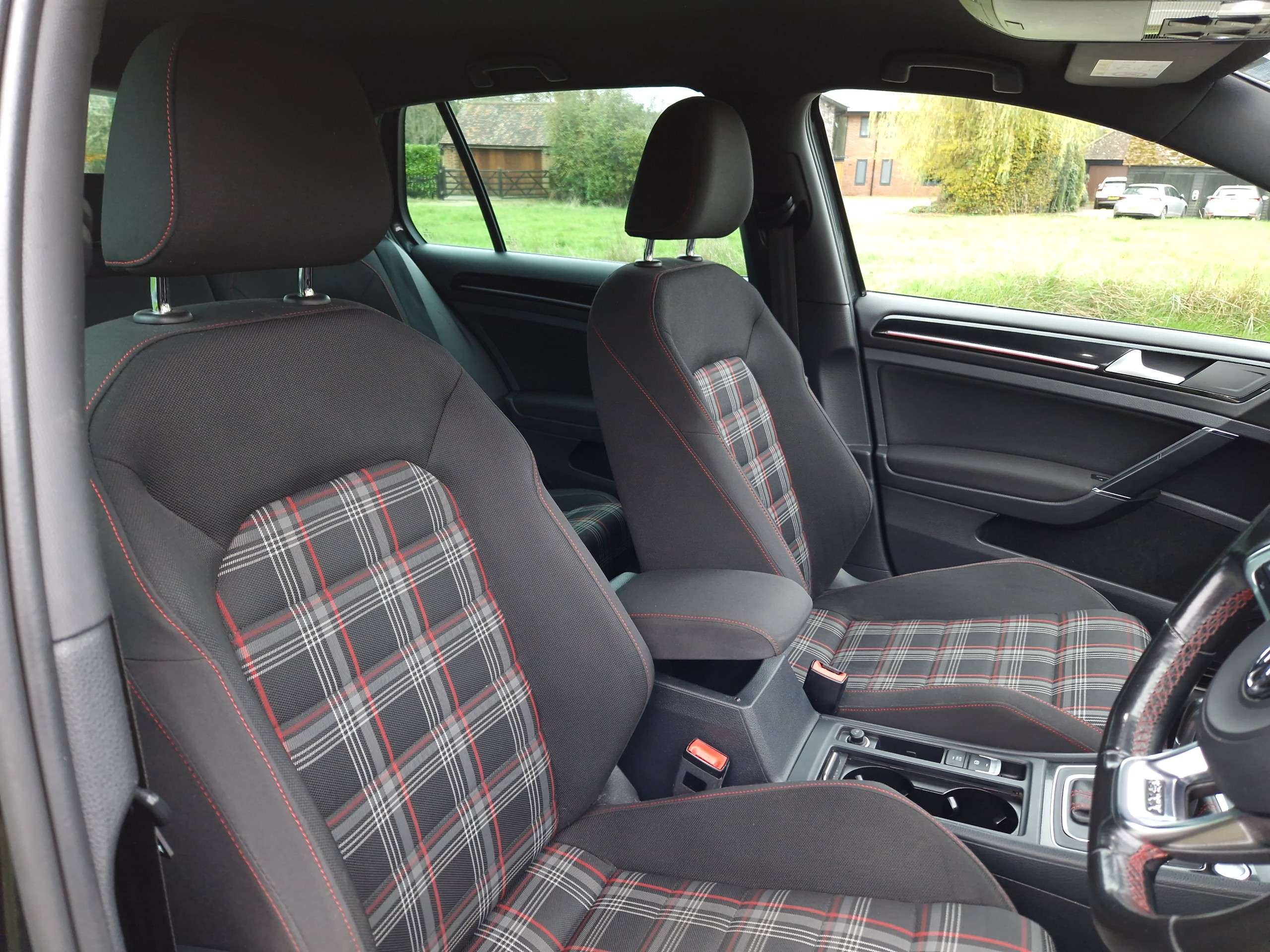 2015 VOLKSWAGEN GOLF GTI 2015 VOLKSWAGEN GOLF GTI