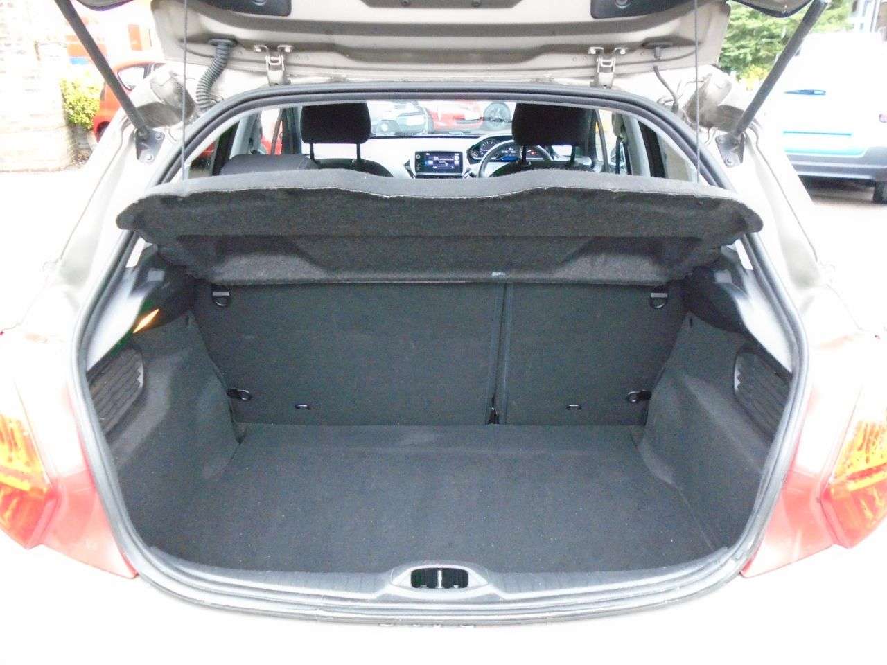 2015 PEUGEOT 208 2015 PEUGEOT 208