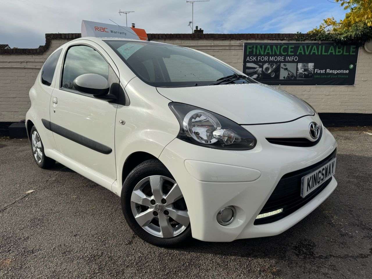 2012 TOYOTA AYGO 2012 TOYOTA AYGO