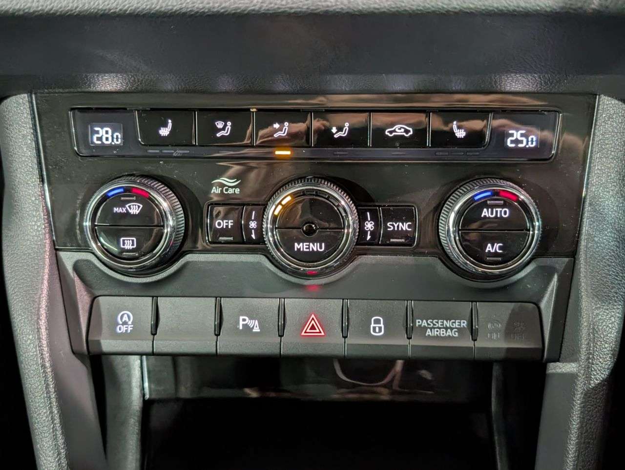 2023 SKODA KAROQ 2023 SKODA KAROQ