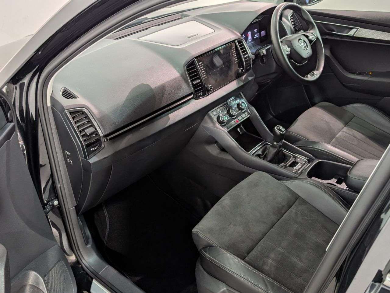 2023 SKODA KAROQ 2023 SKODA KAROQ