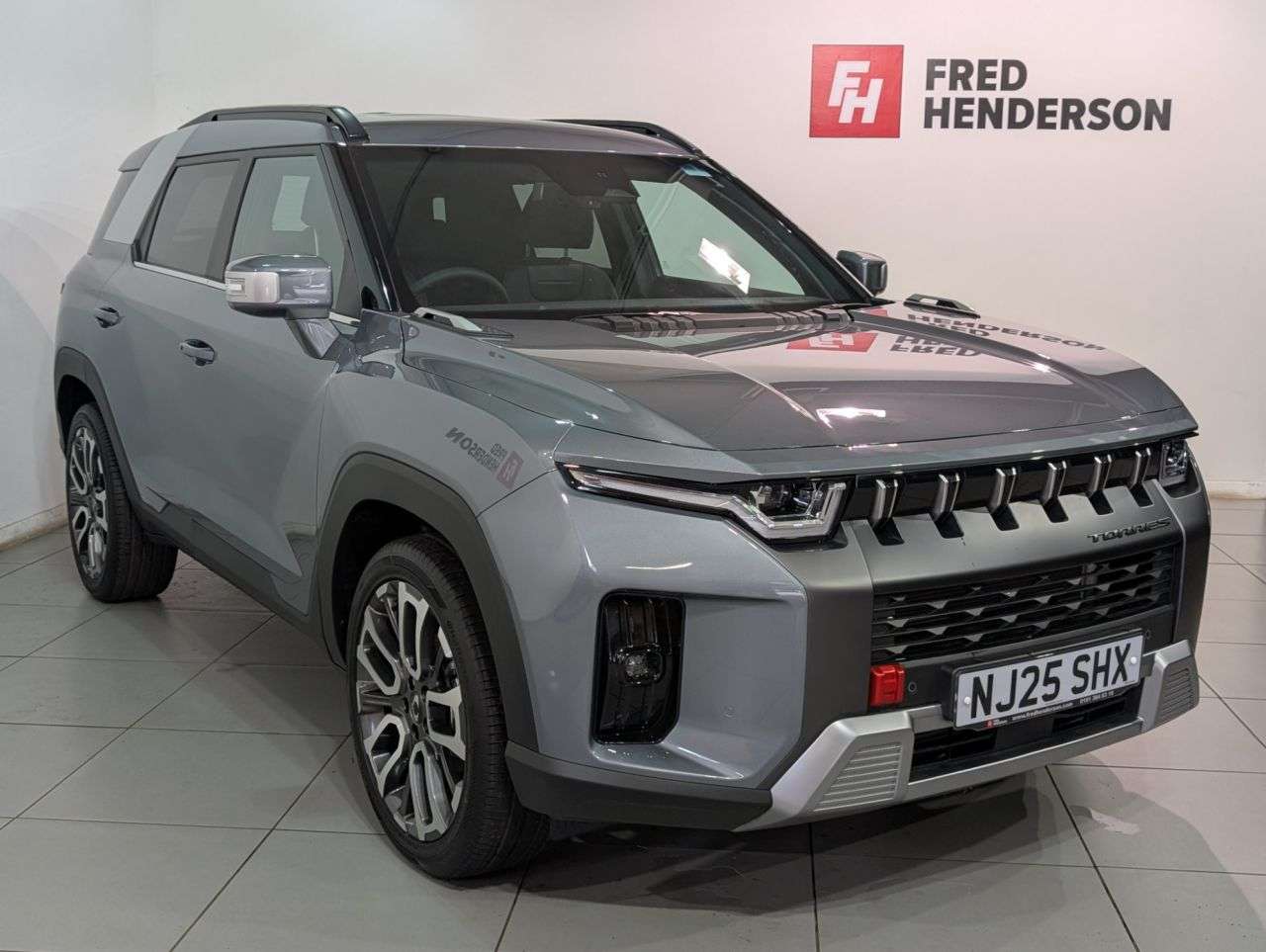 2025 KGM TORRES 2025 KGM TORRES