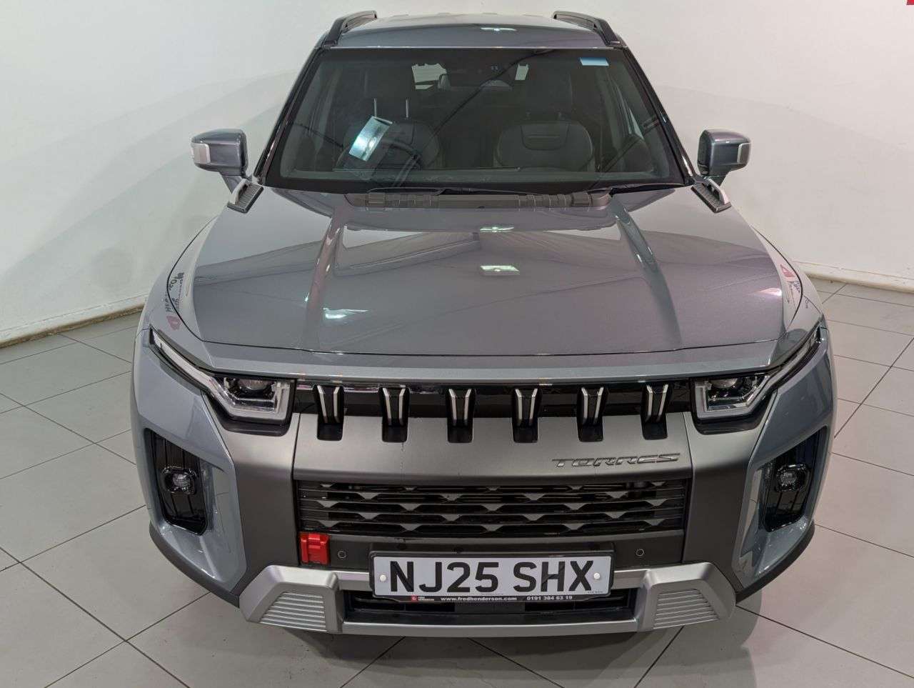 2025 KGM TORRES 2025 KGM TORRES