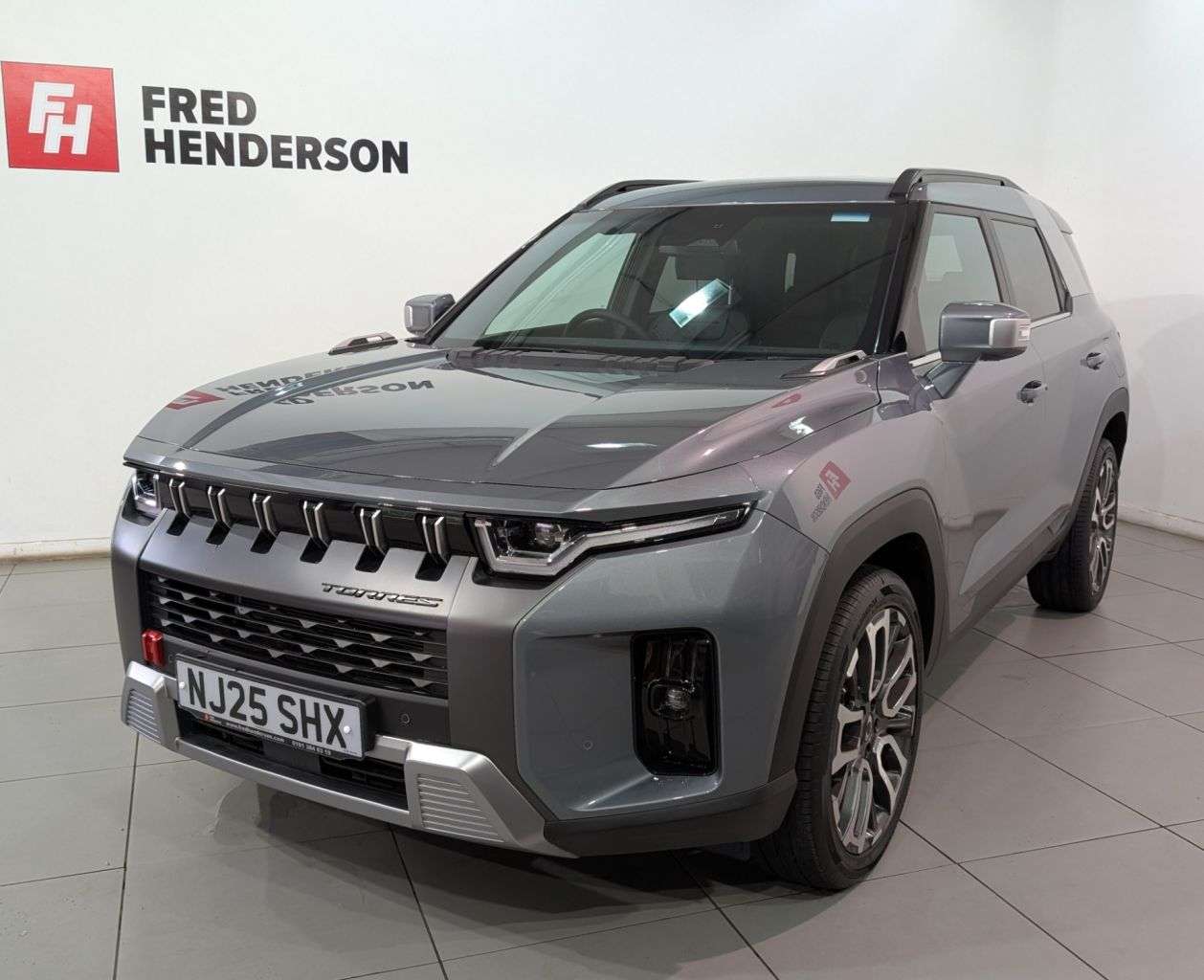 2025 KGM TORRES 2025 KGM TORRES