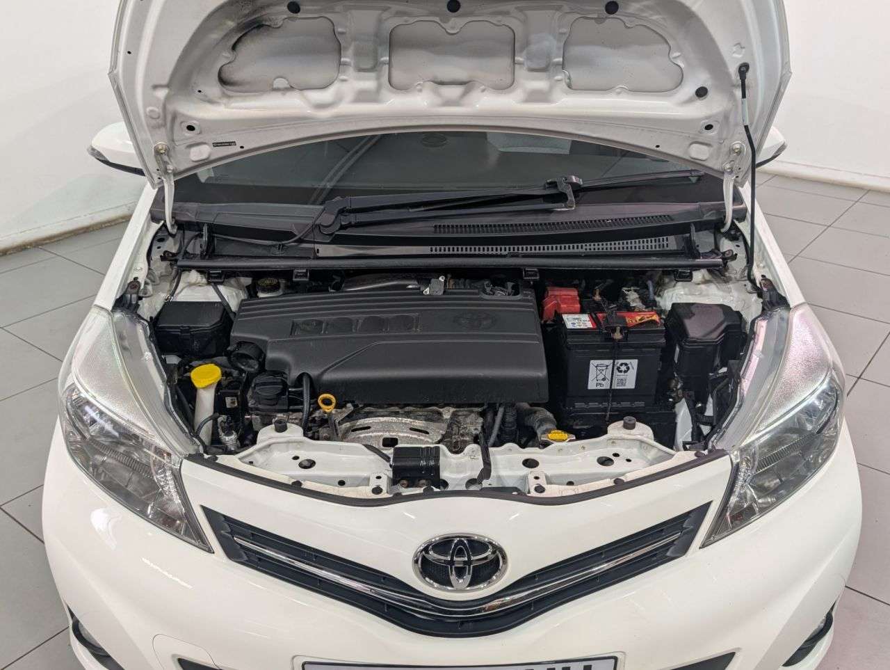 2012 TOYOTA YARIS 2012 TOYOTA YARIS