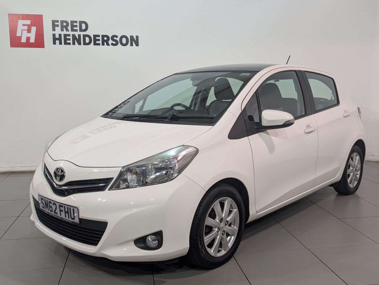 2012 TOYOTA YARIS 2012 TOYOTA YARIS