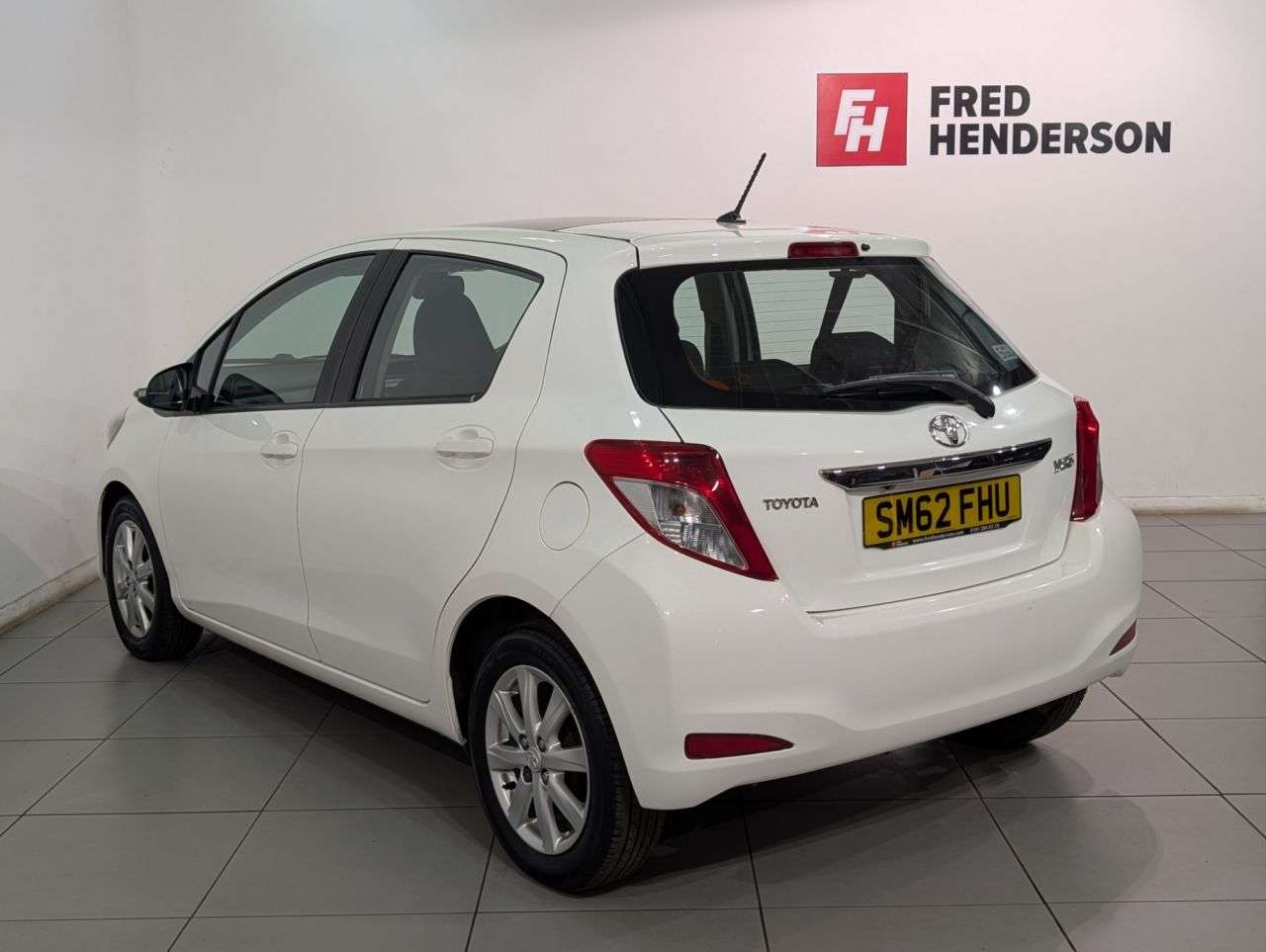 2012 TOYOTA YARIS 2012 TOYOTA YARIS