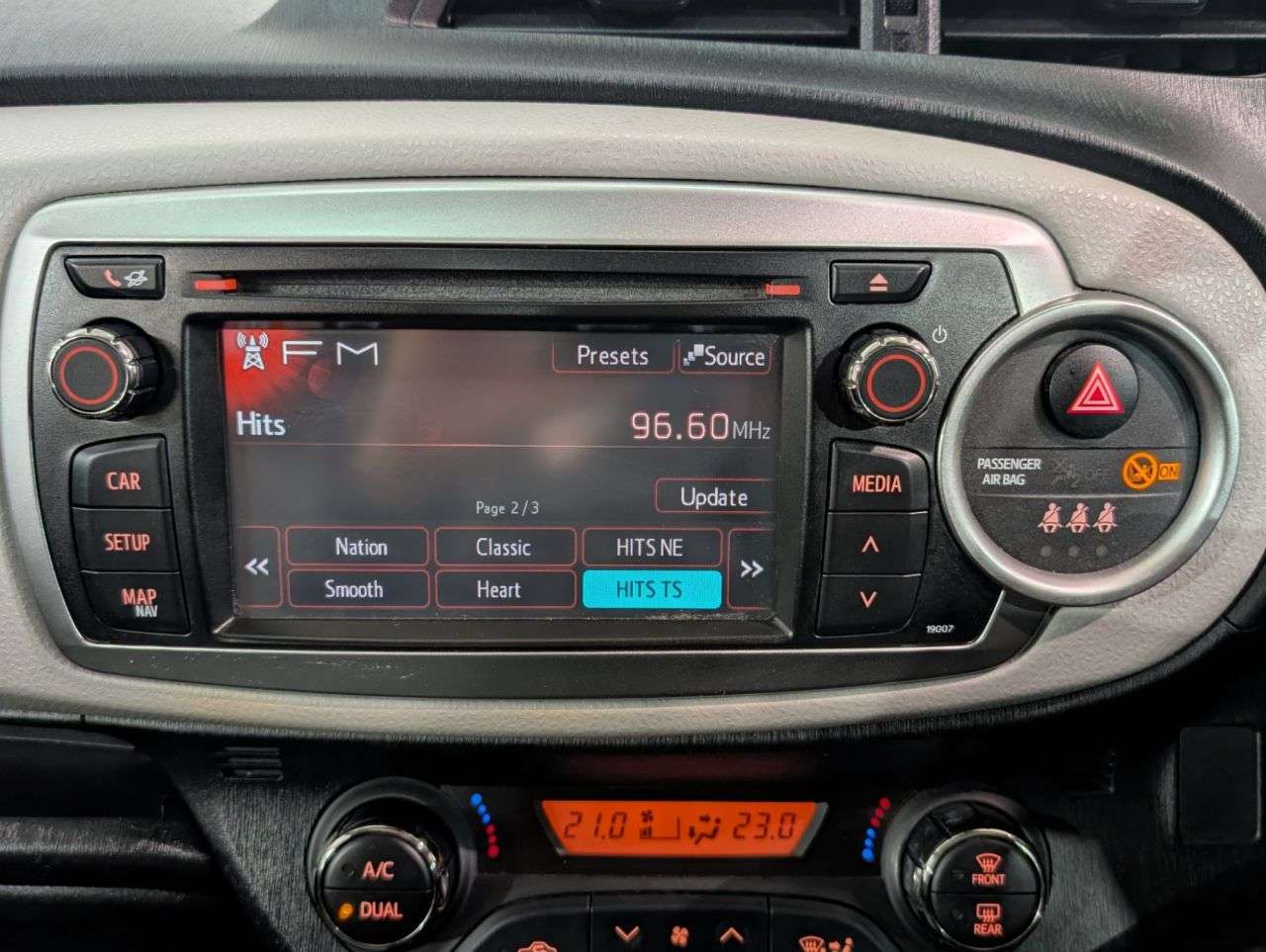 2012 TOYOTA YARIS 2012 TOYOTA YARIS