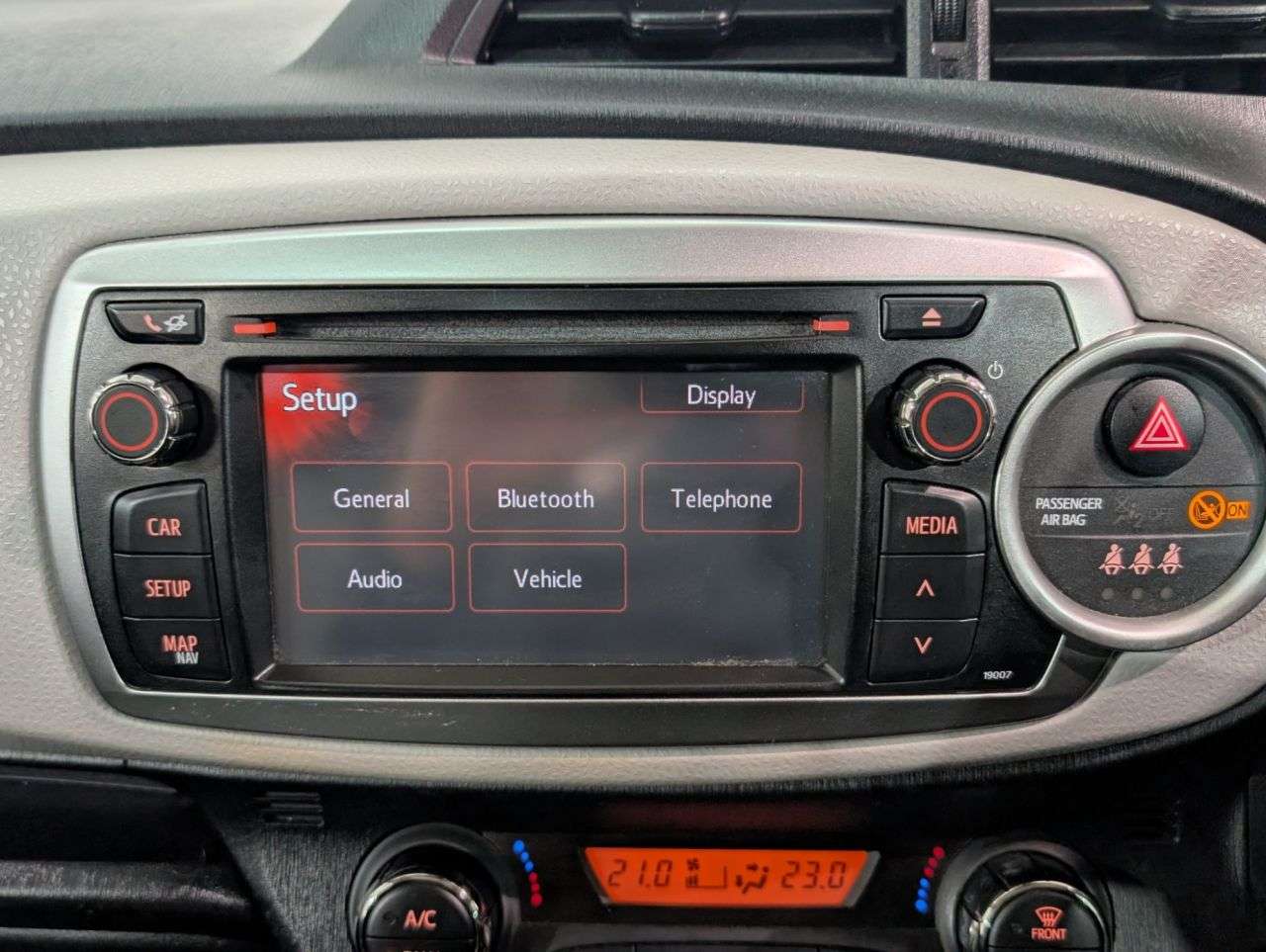 2012 TOYOTA YARIS 2012 TOYOTA YARIS