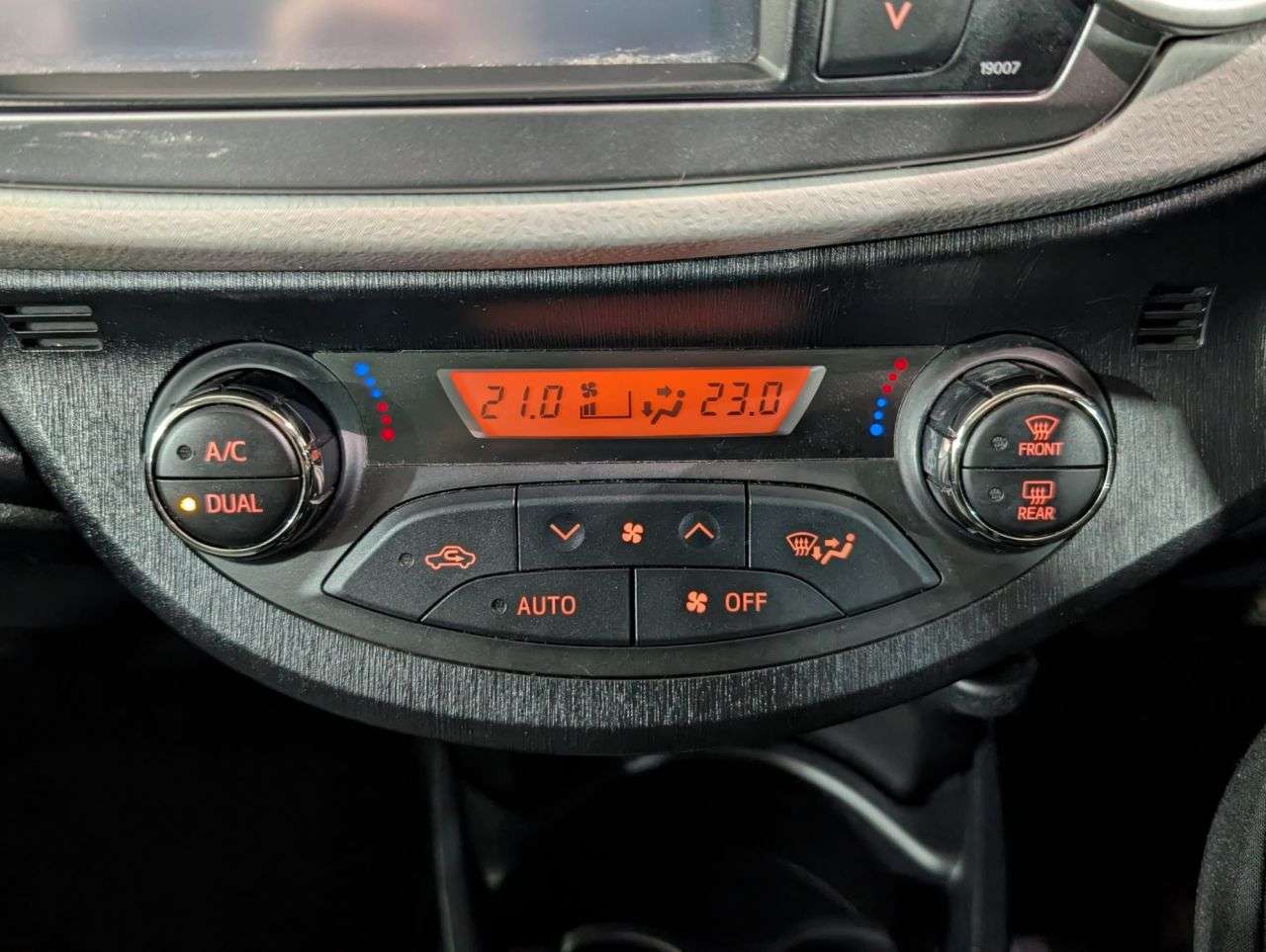 2012 TOYOTA YARIS 2012 TOYOTA YARIS