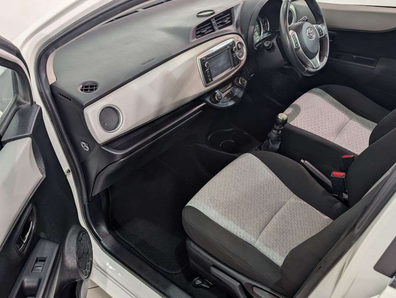 2012 TOYOTA YARIS 2012 TOYOTA YARIS