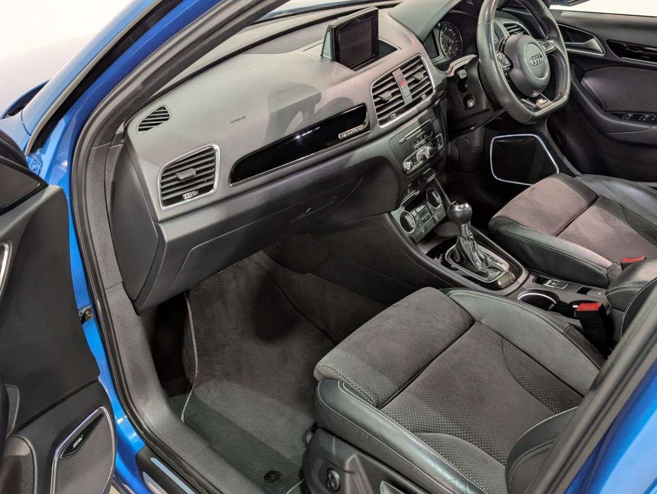 2017 AUDI Q3 2017 AUDI Q3