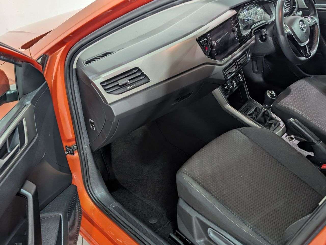 2019 VOLKSWAGEN POLO 2019 VOLKSWAGEN POLO