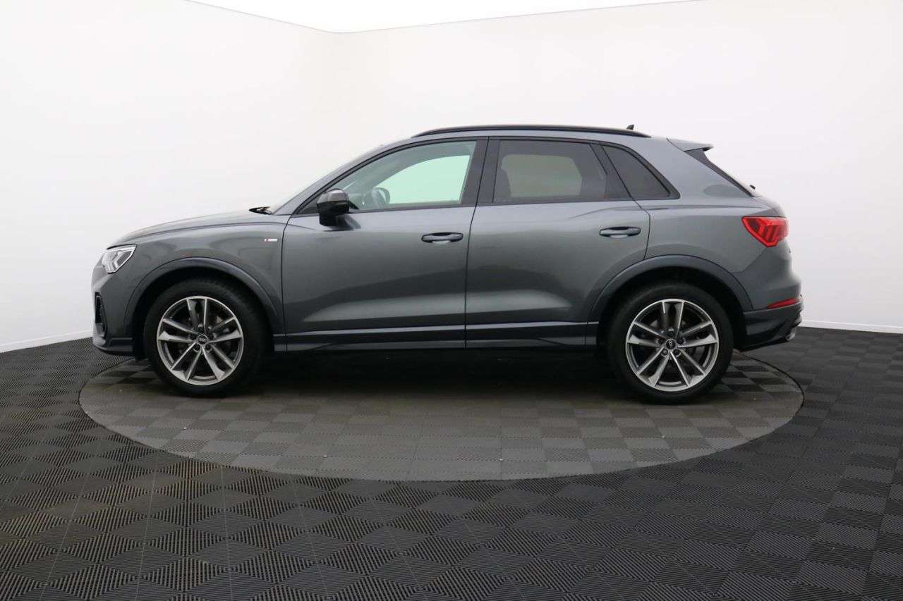 2022 AUDI Q3 2022 AUDI Q3