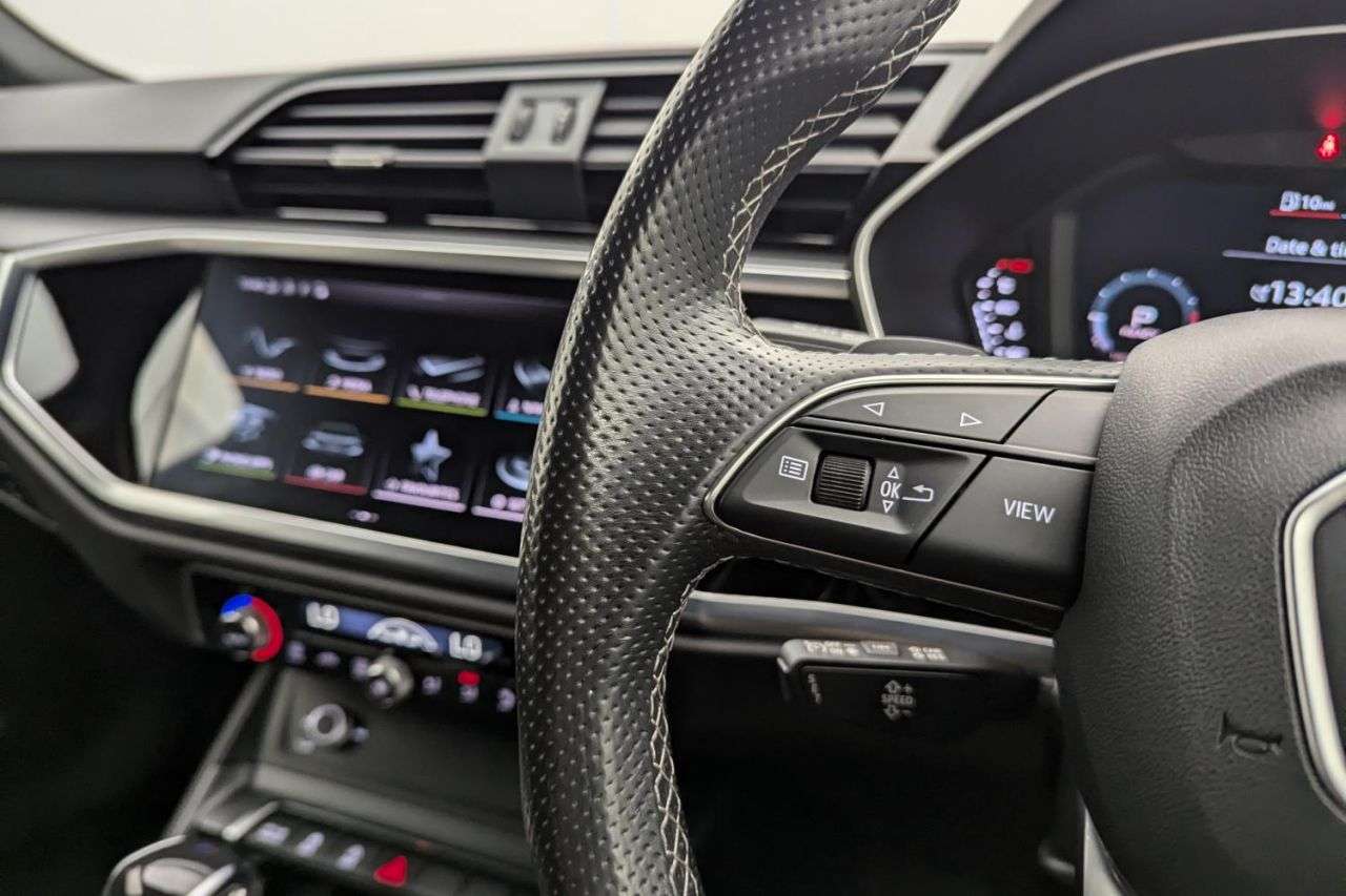 2022 AUDI Q3 2022 AUDI Q3