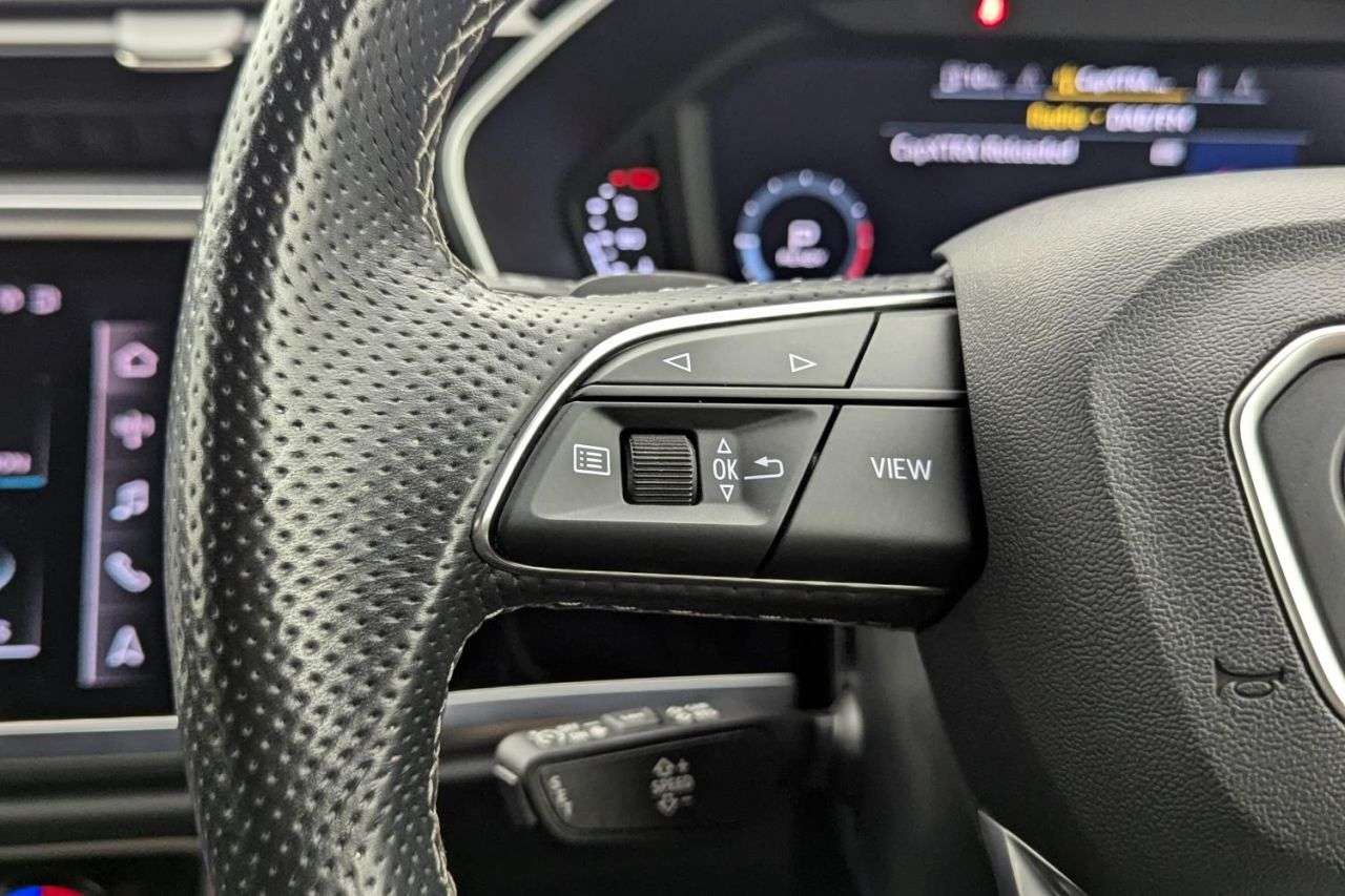 2022 AUDI Q3 2022 AUDI Q3