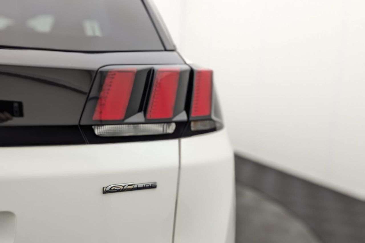 2018 PEUGEOT 3008 2018 PEUGEOT 3008