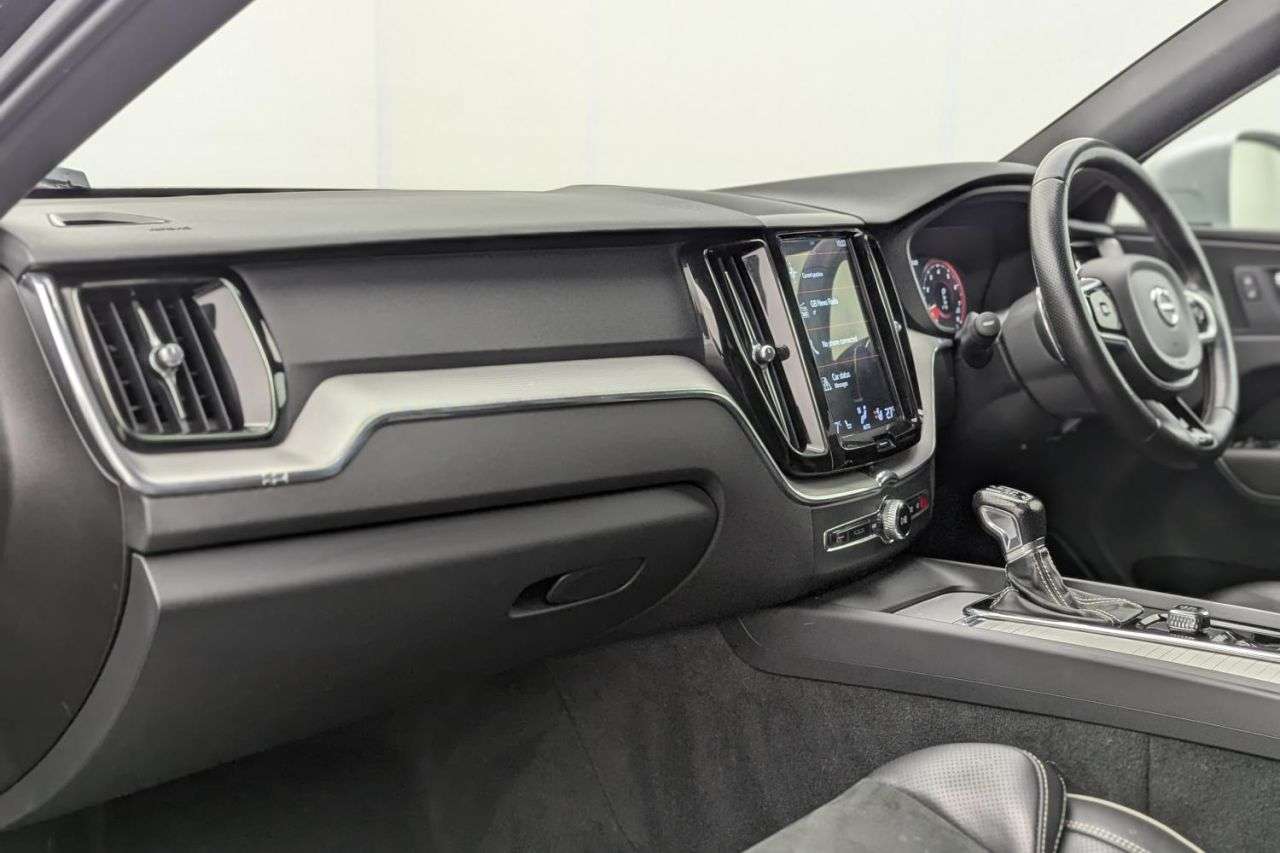 2019 VOLVO XC60 2019 VOLVO XC60