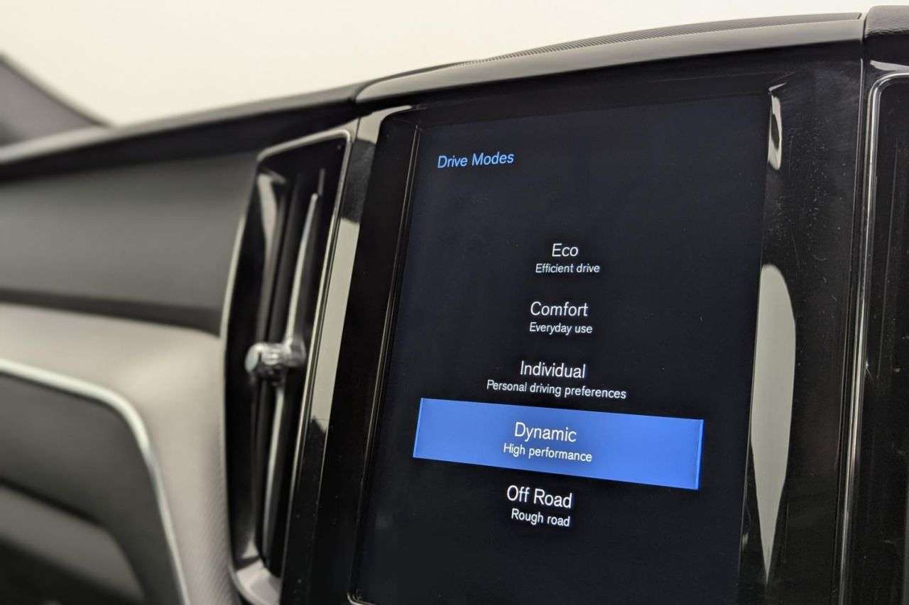 2019 VOLVO XC60 2019 VOLVO XC60