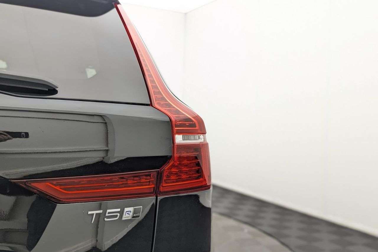 2019 VOLVO XC60 2019 VOLVO XC60