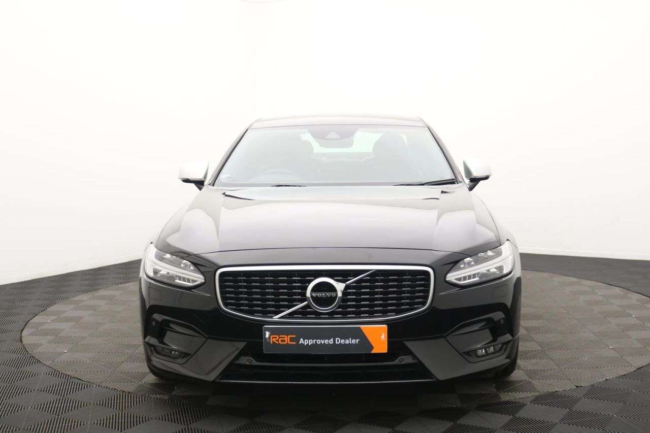 2018 VOLVO S90 2018 VOLVO S90