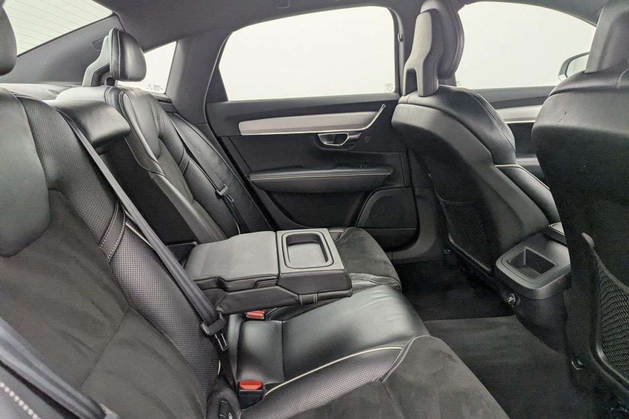 2018 VOLVO S90 2018 VOLVO S90