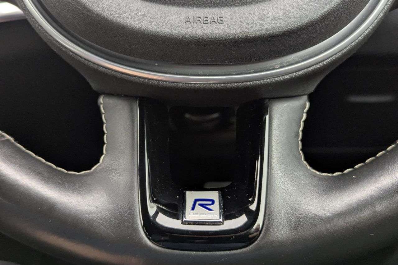 2018 VOLVO S90 2018 VOLVO S90