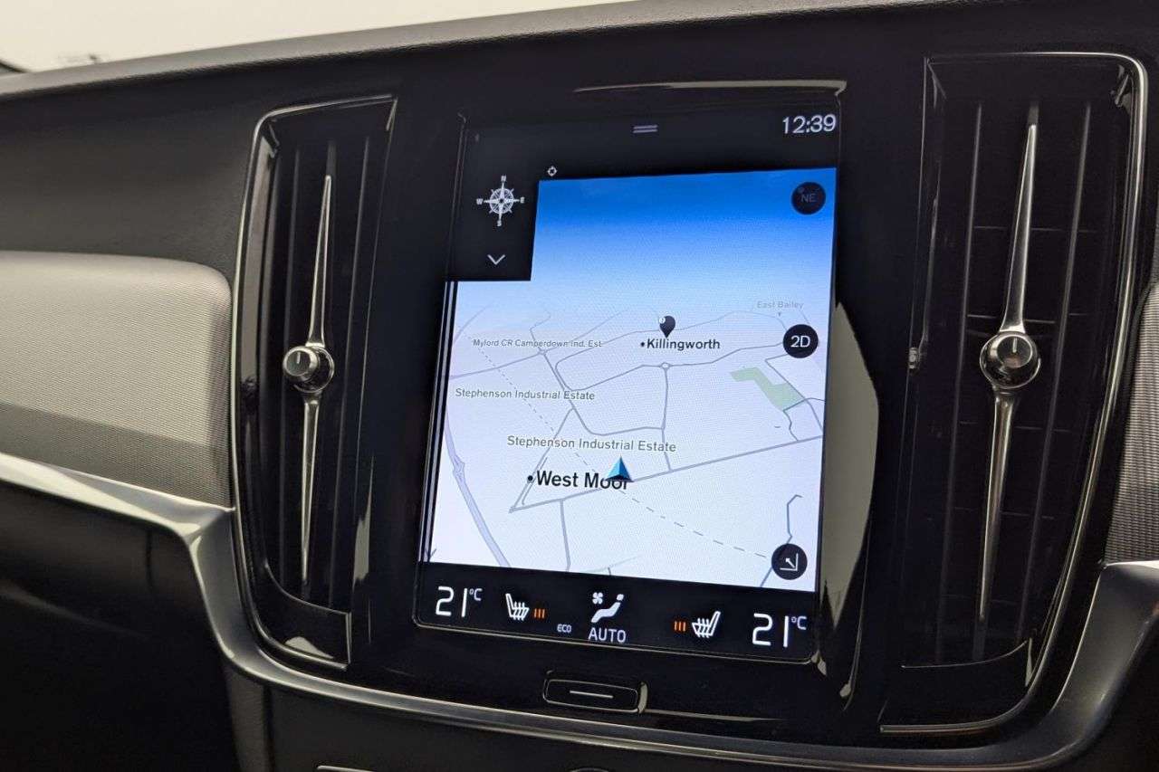 2018 VOLVO S90 2018 VOLVO S90