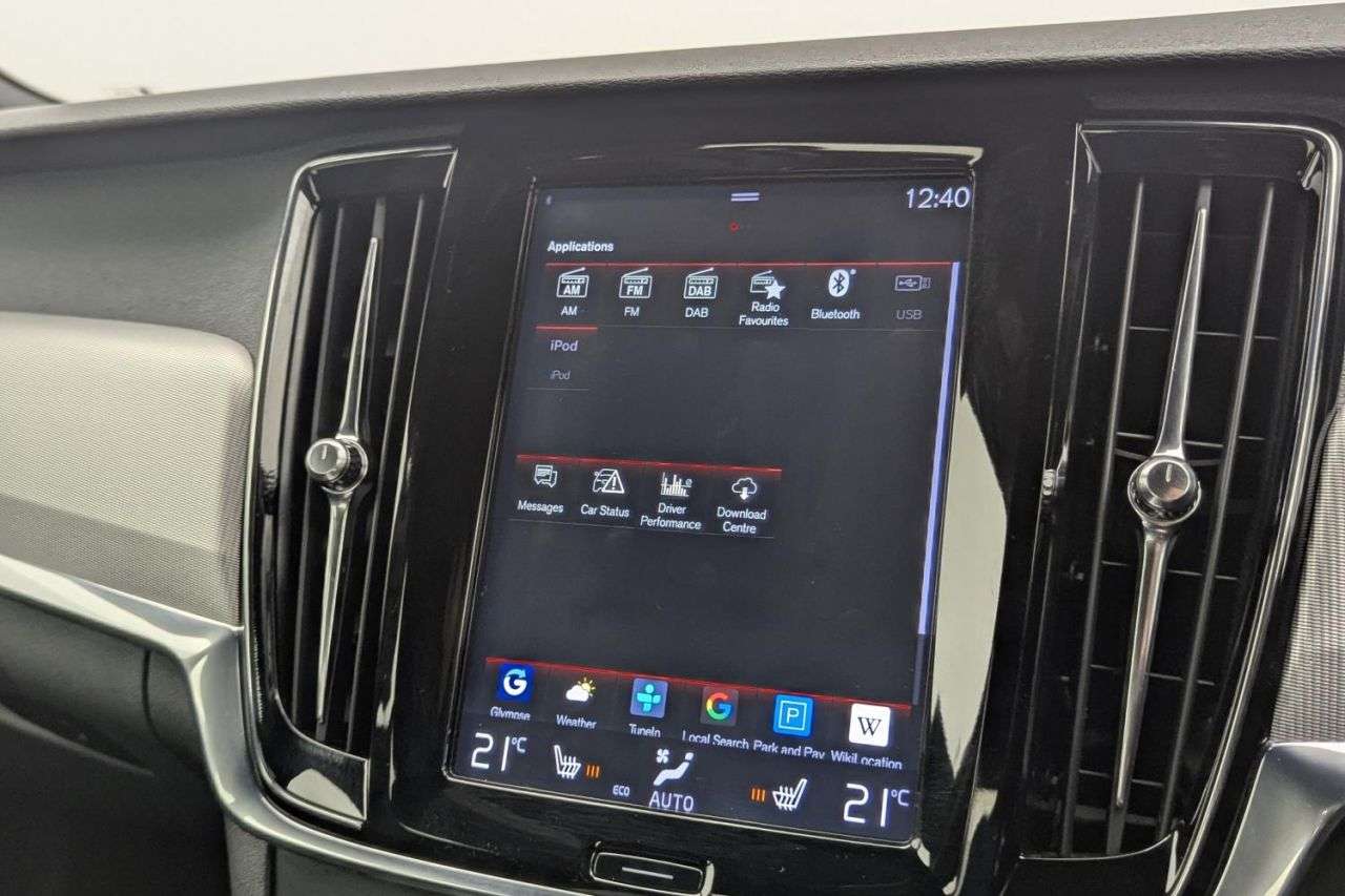 2018 VOLVO S90 2018 VOLVO S90