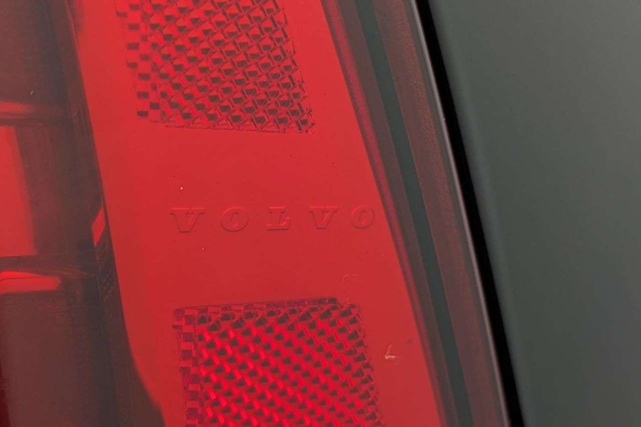 2018 VOLVO S90 2018 VOLVO S90