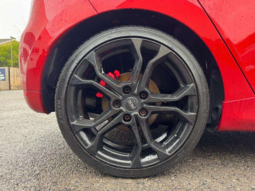 2013 RENAULT CLIO 2013 RENAULT CLIO