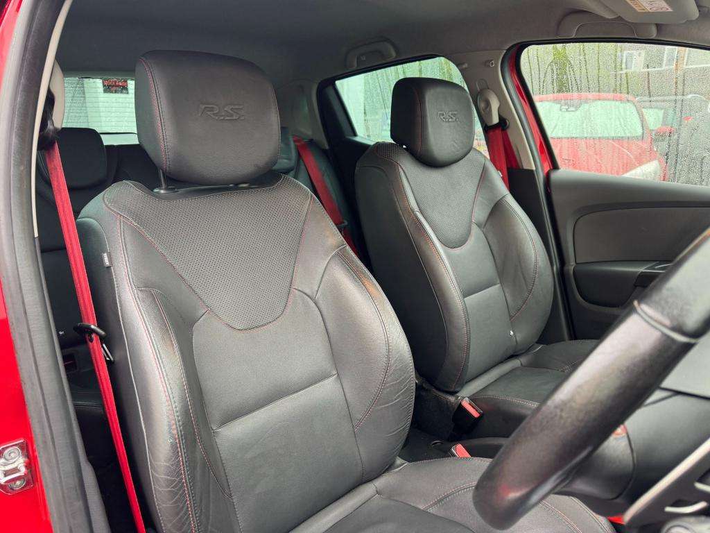 2013 RENAULT CLIO 2013 RENAULT CLIO