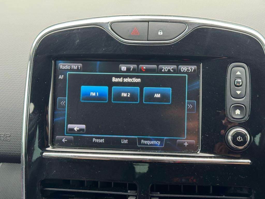 2013 RENAULT CLIO 2013 RENAULT CLIO