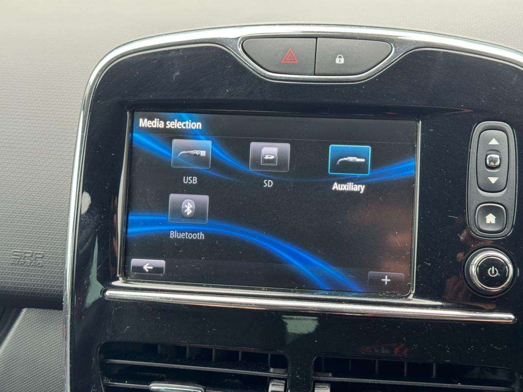 2013 RENAULT CLIO 2013 RENAULT CLIO